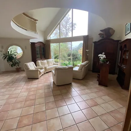 Au Charme Du Espace Bien Etre Et Piscine Chauffe Proche Parc Et Restaurant Du Casino