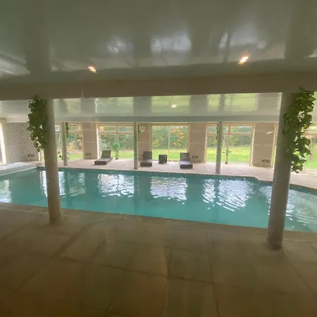 Au Charme Du Espace Bien Etre Et Piscine Chauffe Proche Parc Et Restaurant Du Casino 3*