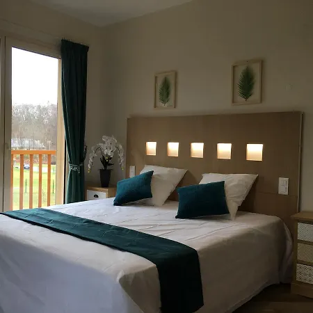 Au Charme Du Espace Bien Etre Et Piscine Chauffe Proche Parc Et Restaurant Du Casino Vendégház Forges-les-Eaux