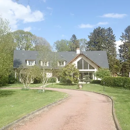 Vendégház Au Charme Du Espace Bien Etre Et Piscine Chauffe Proche Parc Et Restaurant Du Casino Forges-les-Eaux