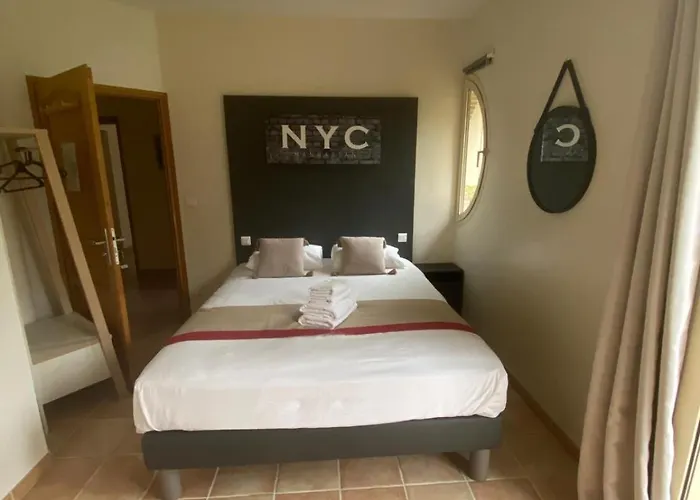 Au Charme Du Espace Bien Etre Et Piscine Chauffe Proche Parc Et Restaurant Du Casino Gasthuis