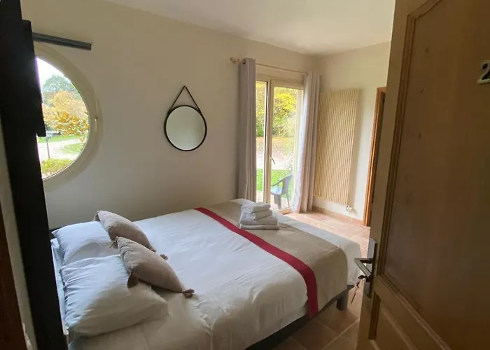 Gasthuis Au Charme Du Espace Bien Etre Et Piscine Chauffe Proche Parc Et Restaurant Du Casino 3*