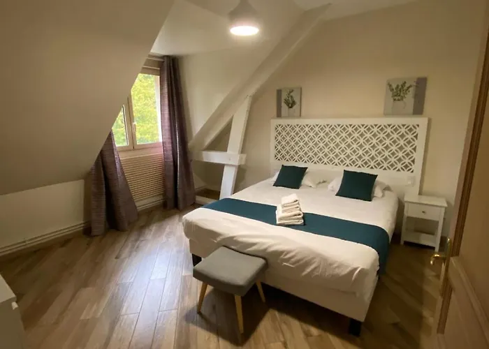 Au Charme Du Espace Bien Etre Et Piscine Chauffe Proche Parc Et Restaurant Du Casino 3*